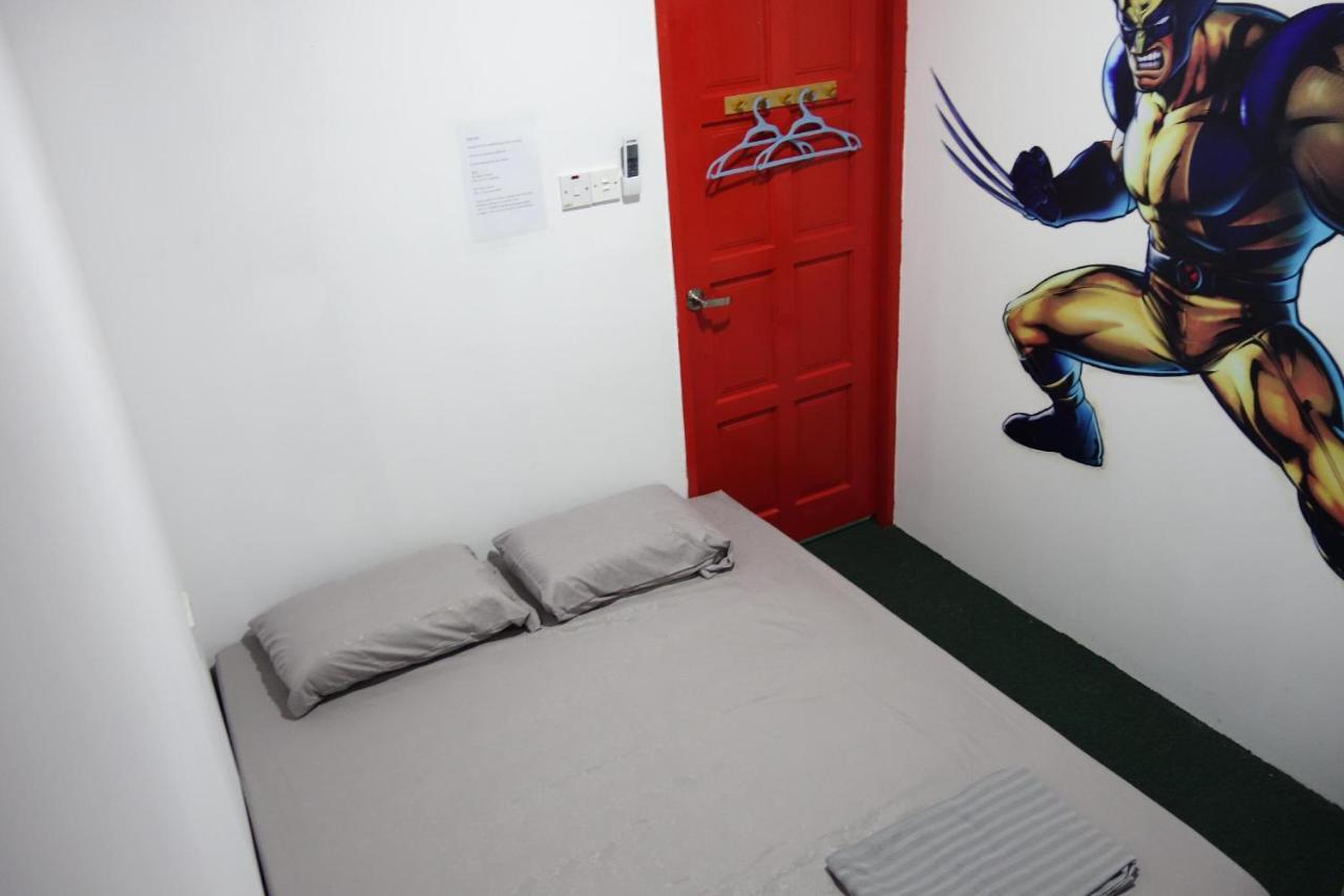 Hero Hostel Kuching Exterior photo